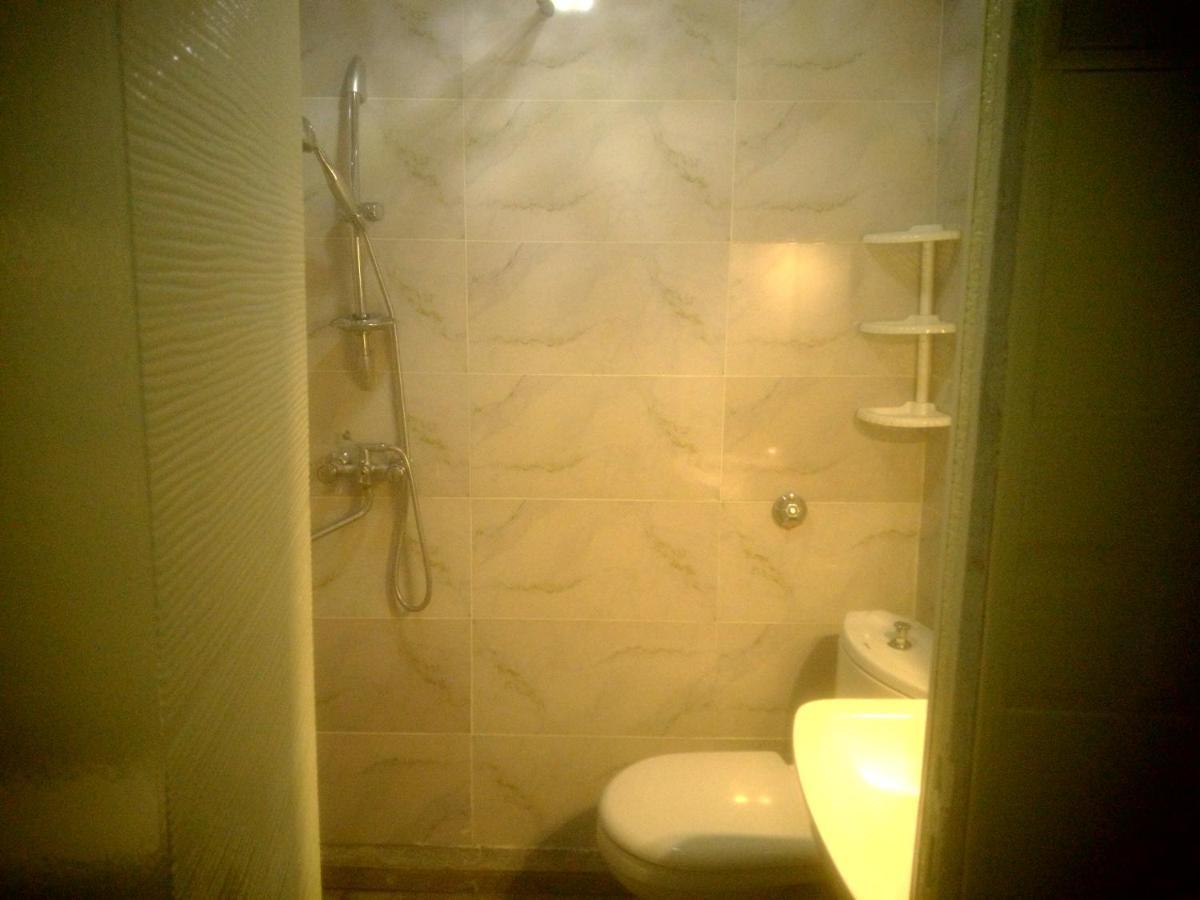 Rrooms Old City Apartment Tbilisi Eksteriør billede